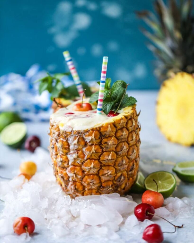 Piña Colada Paradise: A Guide to the Perfect Tropical Drink (Dominoes)